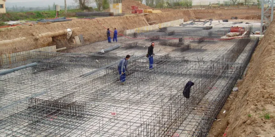 Diseño de Cimentaciones Superficiales en La Pintana: Normativa Sísmica y Verificación en Terreno
