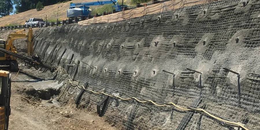 Análisis de licuefacción de suelos en La Pintana: evaluación sísmica del terreno