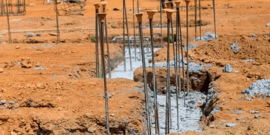 Pilotaje Técnico en La Pintana: Fundaciones que Resisten Suelos Finos